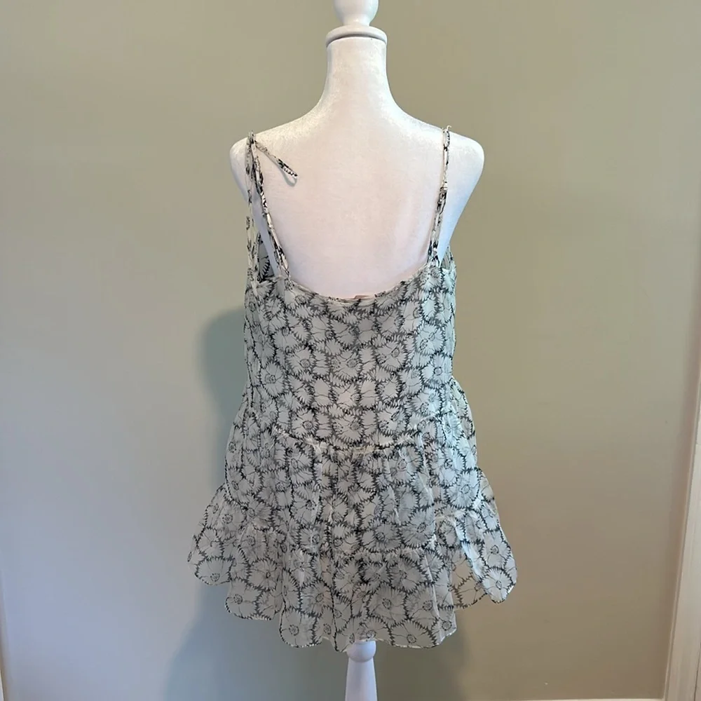 Cinq À Sept Esther Floral Ruffle Hem Sleeveless Silk Top Ivory/navy Size Medium - Picture 7 of 12